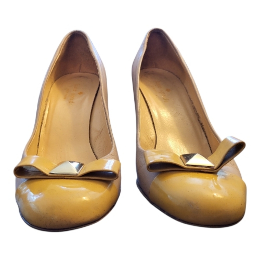 Kate Spade New York Yellow/Tan Kalle Patent Leather Wedge Heels w/ Bow -Sz 7B - Picture 3 of 12